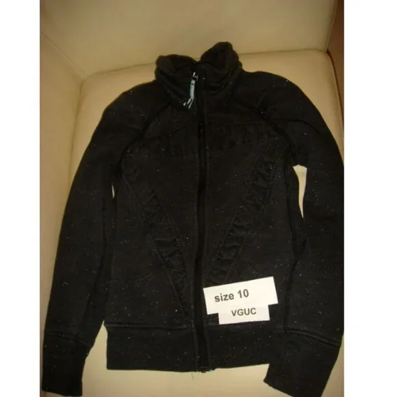 Ivivva Girl by Lululemon 🍋Cuddle me jacket zipper black silver sparkles size 10 - Picture 2 of 4